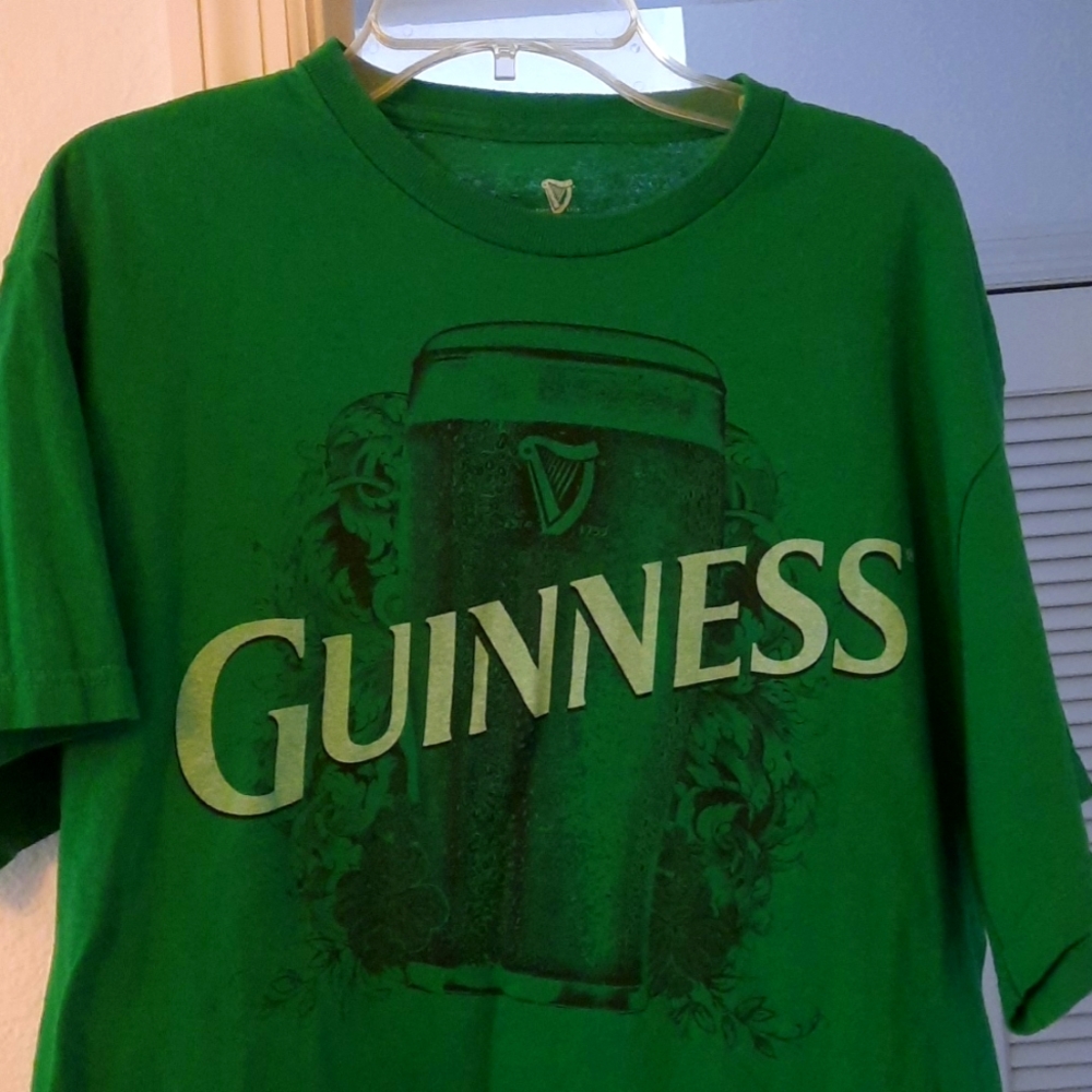 Guinness t-shirt size large